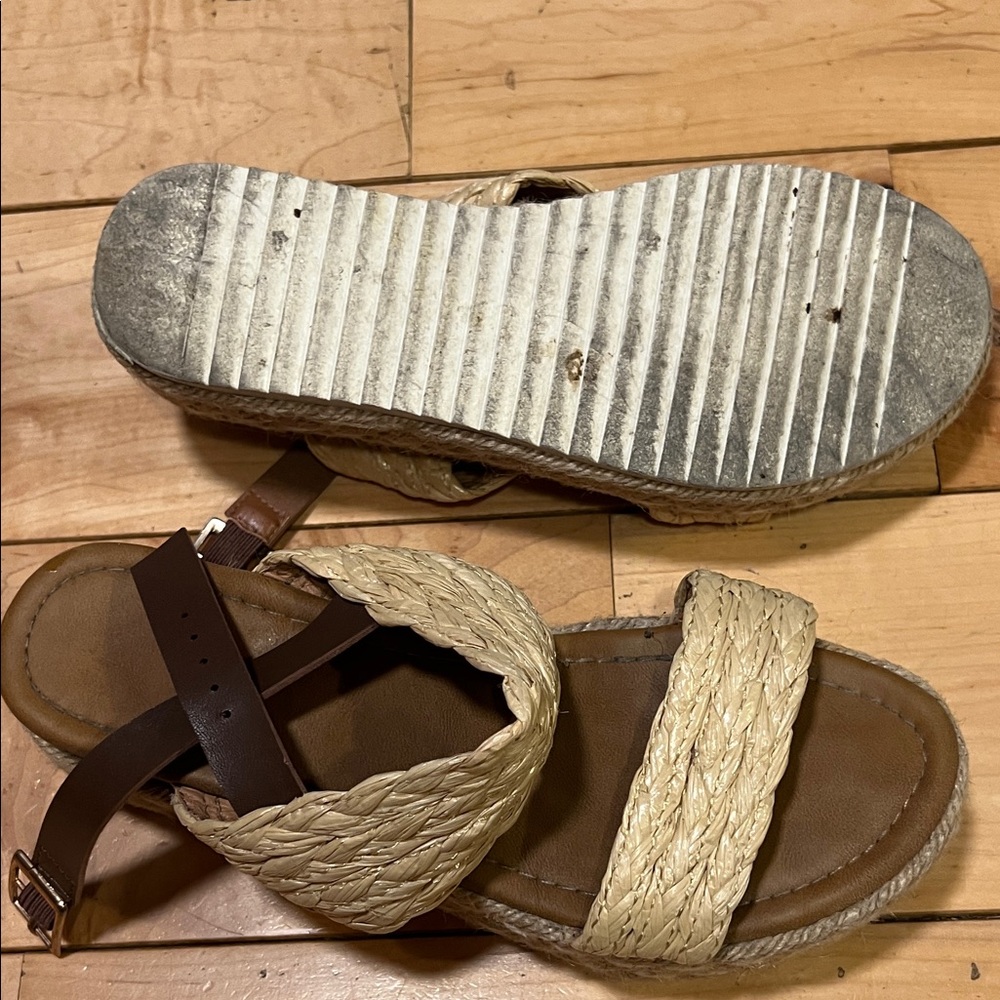 Source Unknown Braided Tan and Brown Sandals